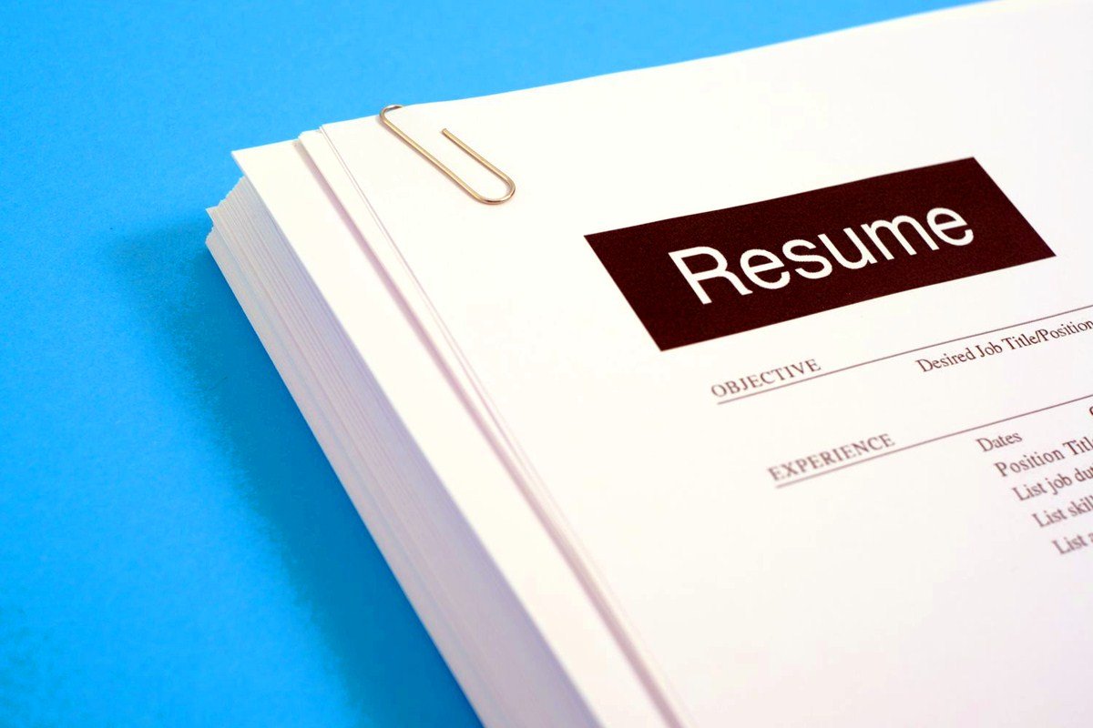 Creating a Stellar Resume: Tips for Standing Out in a Competitive Job Market
